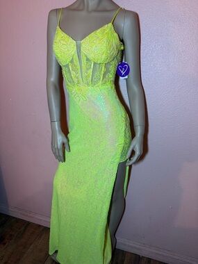 Windsor Neon Yellow Sequin Lace-Up Back Formal Prom Dress Slit M